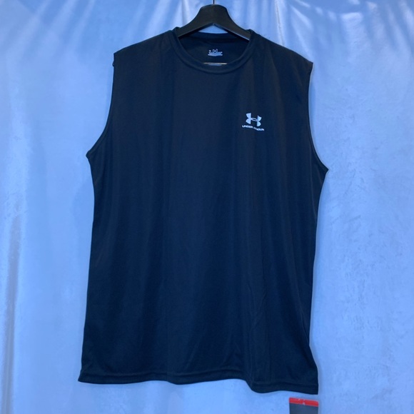 BNWT Under Armour black Heatgear™️/odor control sweat wicking training tank. - Picture 2 of 12